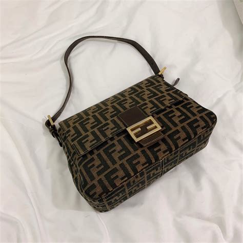 fendi vintage baguette